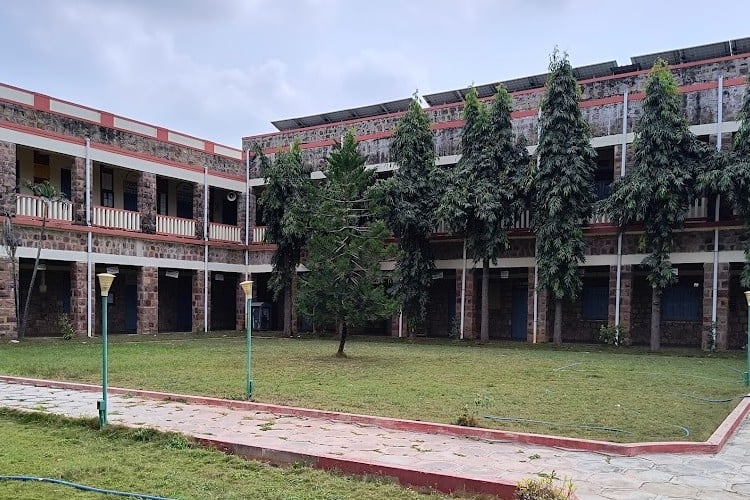 Sir C R Reddy College, Eluru