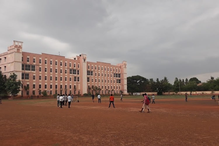 Sir C R Reddy College, Eluru