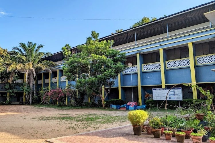 Sree Narayana College Nattika, Thrissur