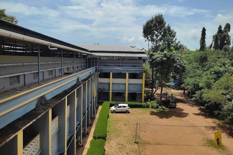 Sree Narayana College Nattika, Thrissur