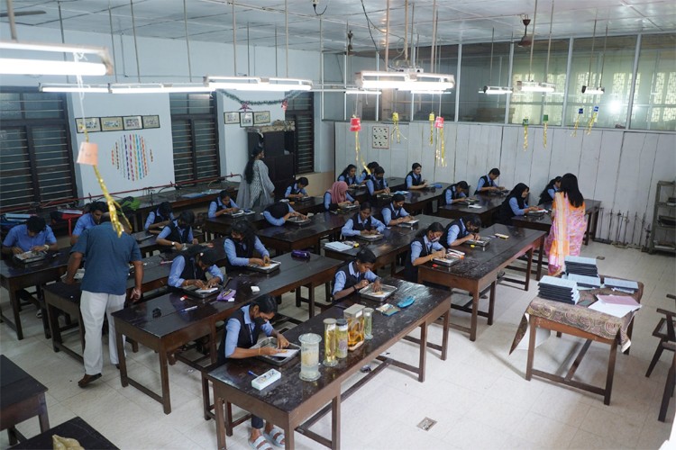 Sree Narayana Mangalam College, Ernakulam