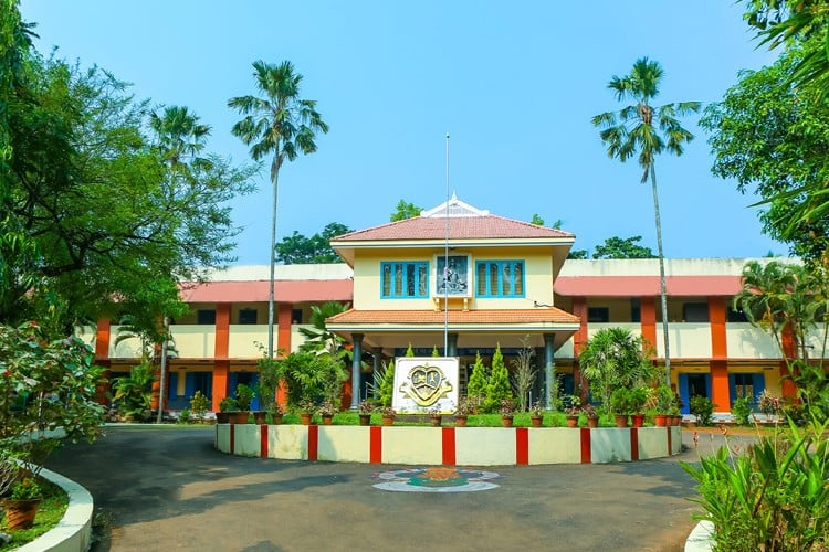 Sree Sankara Vidyapeetom College, Ernakulam