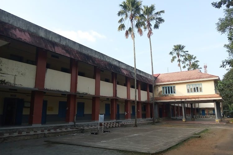 Sree Sankara Vidyapeetom College, Ernakulam