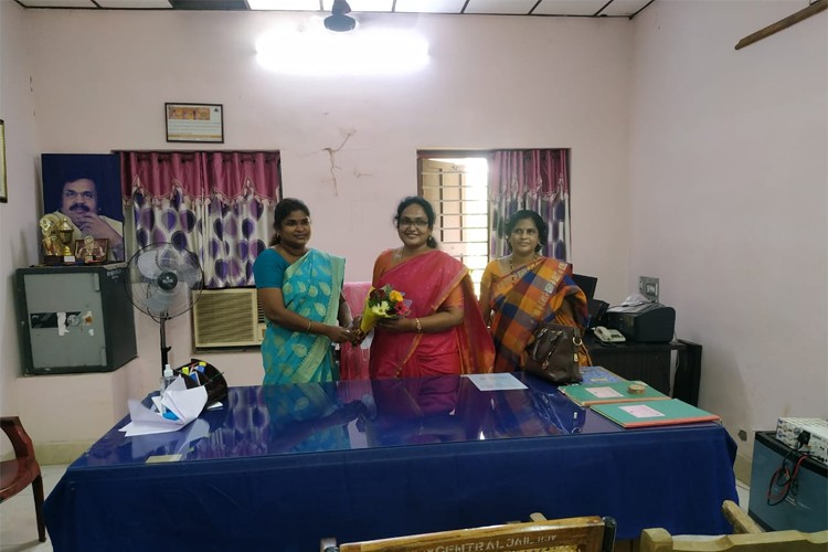 Sri Dasari Narayana Rao Govt Degree College for Women, Palakole