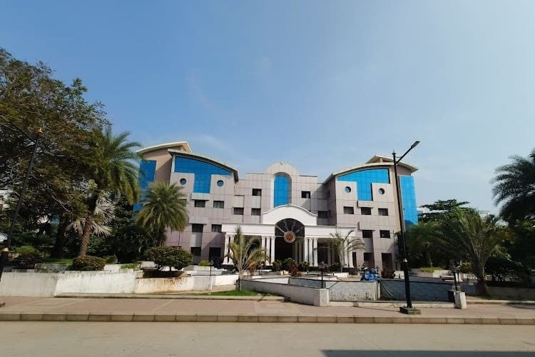 Sri Manakula Vinayagar Medical College and Hospital, Pondicherry