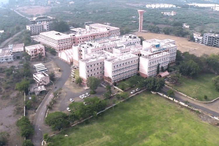 SSBT's College of Engineering and Technology, Jalgaon