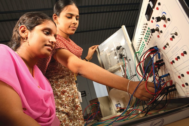 St Ann's College of Engineering and Technology, Prakasam