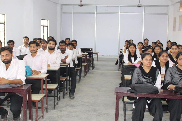 St Mother Teresa Group of Colleges, Lucknow