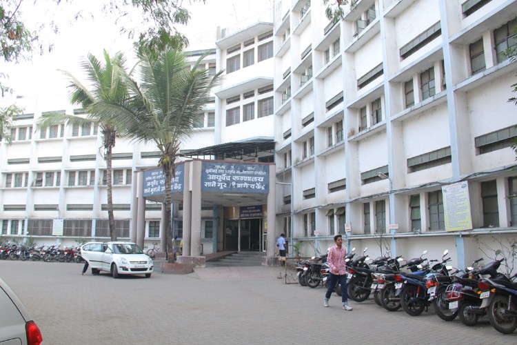 Sumatibhai Shah Ayurved Mahavidyalaya, Pune