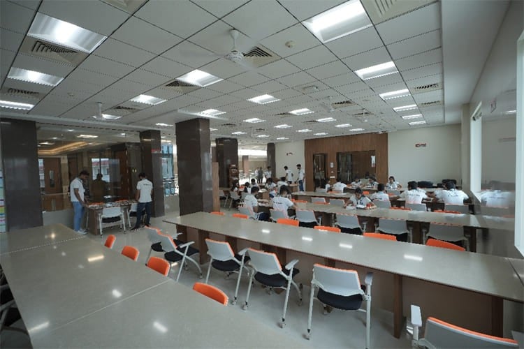 SVKM's Institute of Pharmacy, Dhule