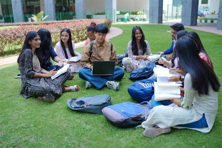 Swami Vivekananda Yoga Anusandhana Samsthana, Bangalore