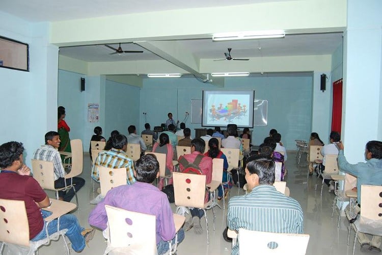 Swaraj Institute of Management, Satara