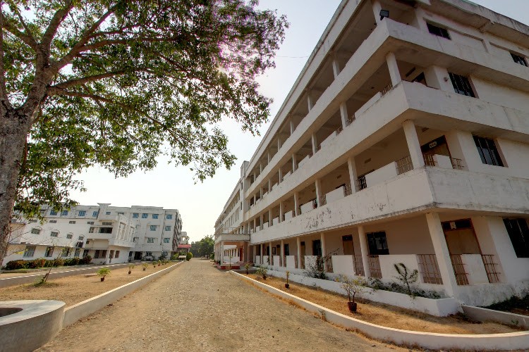 Swarnandhra College of Engineering and Technology, West Godavari