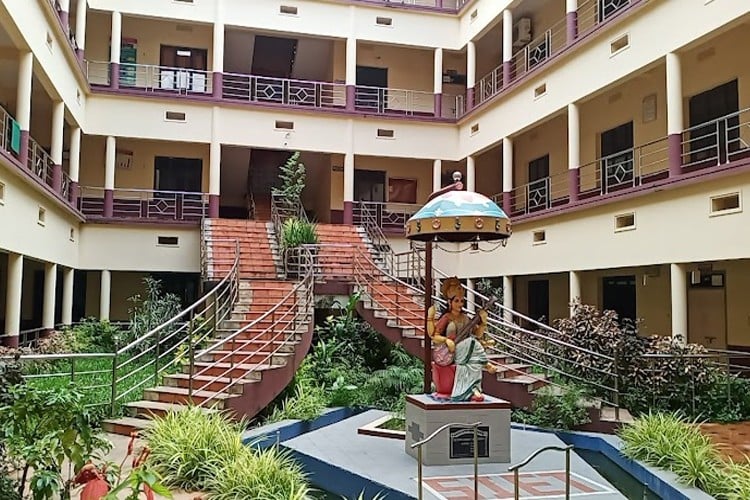 Swarnandhra Institute of Engineering and Technology, West Godavari