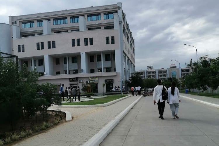 Teerthanker Mahaveer Medical College and Research Center, Moradabad