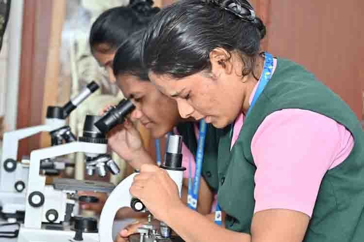 Vellalar College of Nursing, Erode