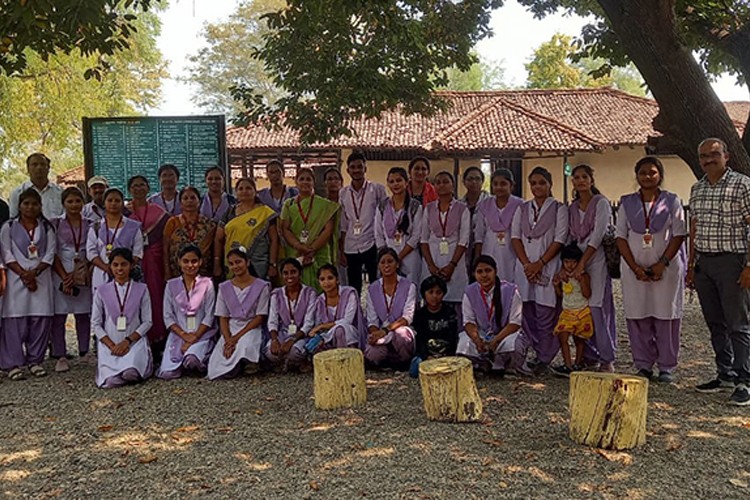 Yashodabai Khare Adhyapika Vidyalaya, Nagpur