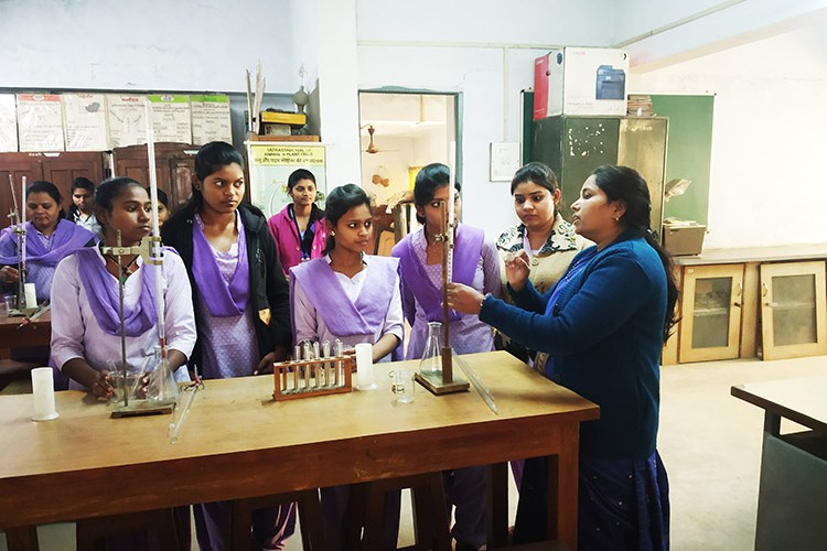 Yashodabai Khare Adhyapika Vidyalaya, Nagpur