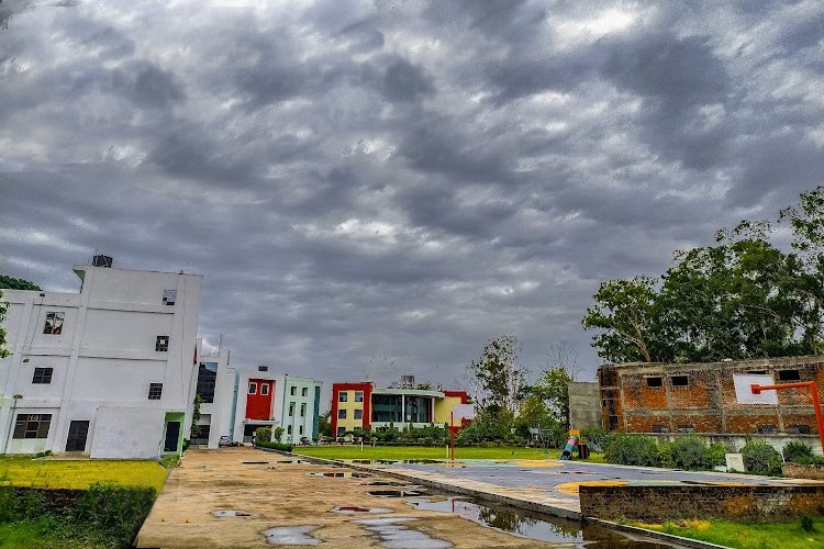 Zee College of Pharmacy, Kanpur