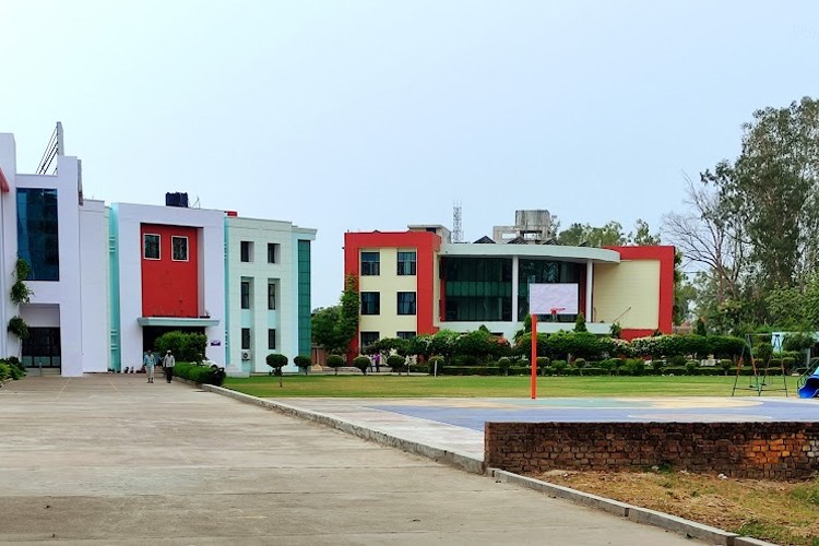 Zee College of Pharmacy, Kanpur